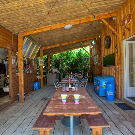 Le Domaine De Pecany Hébergement de vacances Paleyrac